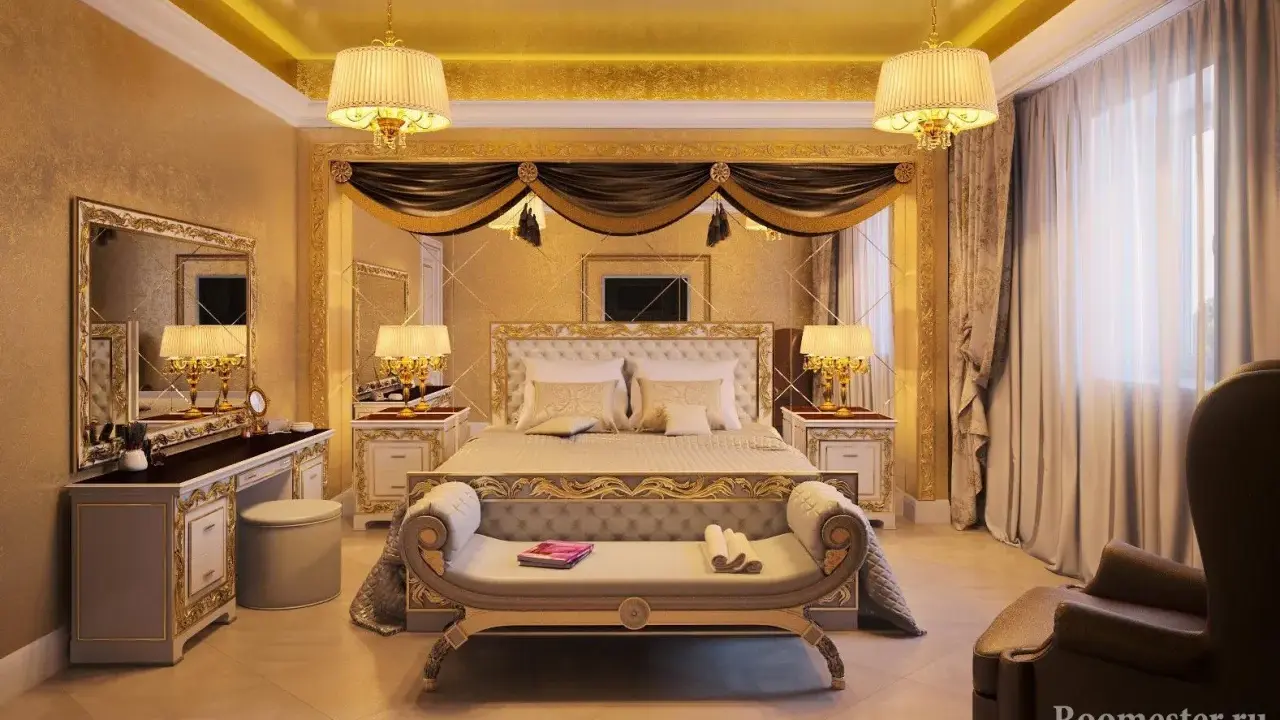 Chambre luxueuse aux accents dorés, évoquant un style empire. Un grand lit, une coiffeuse et des lampes ornées créent une atmosphère royale.