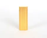 Briquet Cartier doré, finement guilloché. Une pièce de collection dont l'estimation est en cours.